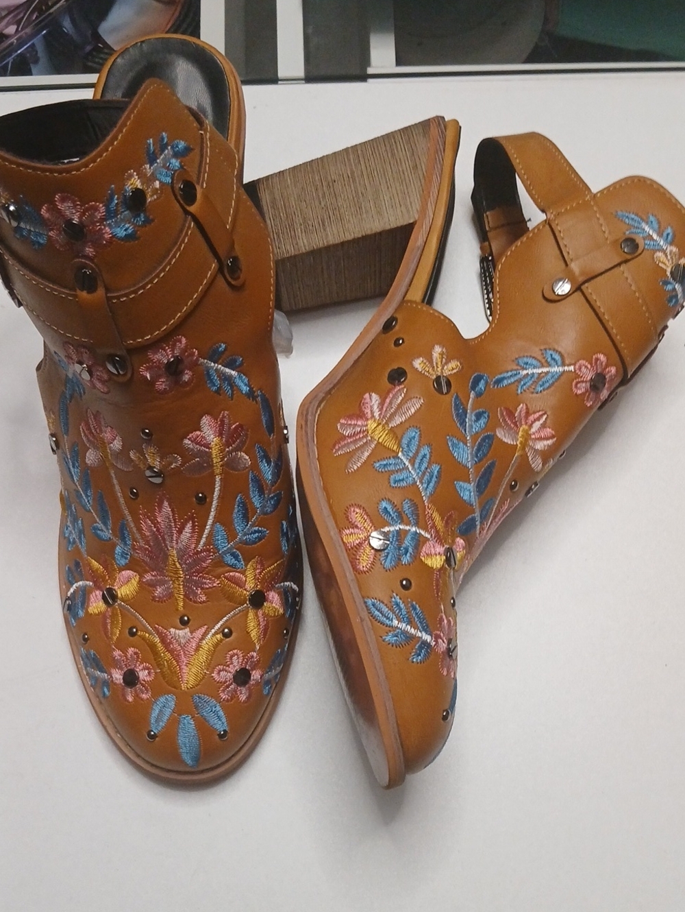 Embroidered Tan Leather Block Heel Mules